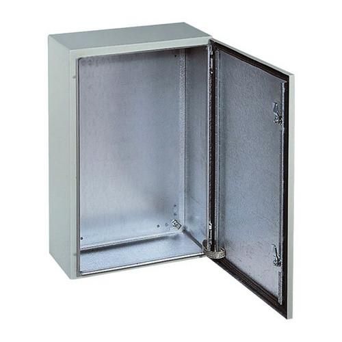 Schneider Electric NSYS3HF6420P S3HF EMC H600xW400xD200 CHA enclosure