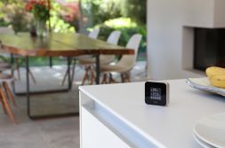 EVE 10EBX9901 Room air quality sensor | Apple HomeKit
